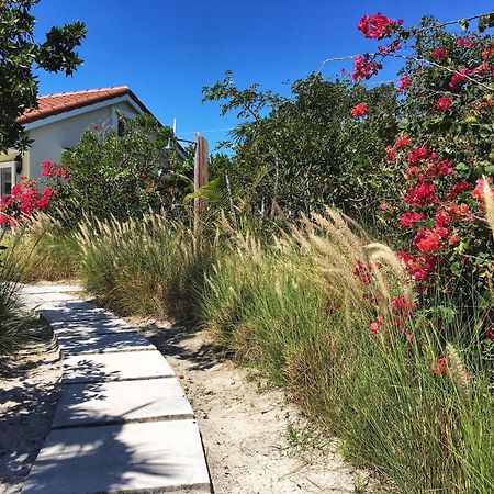 Esencia Cottage Long Bay Bagian luar foto